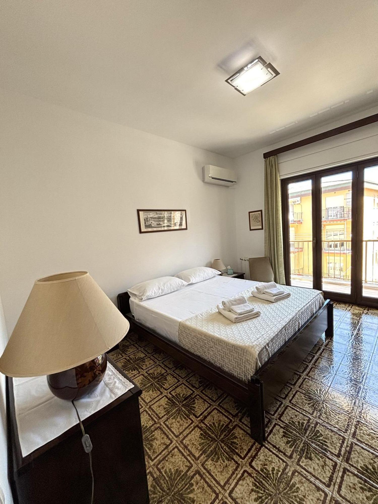 Archimede Lounge Lejlighed Cefalù Eksteriør billede